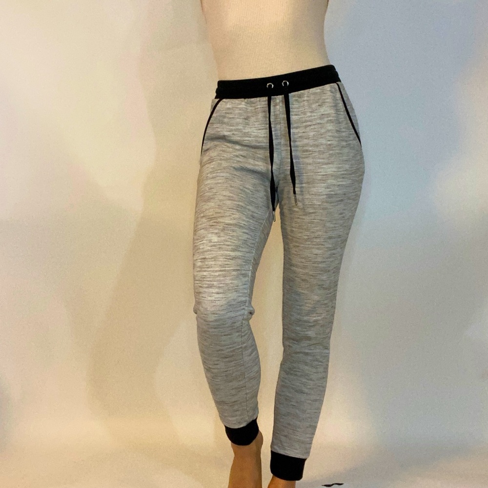 Zara sweatpants cream and black